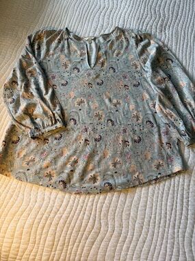 Lucky Brand Pastel Blue Floral Keyhole Blouse